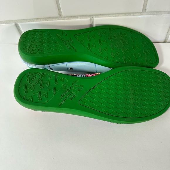 CHOCOLATCIAS Bonvoyage world map green woman Mary Jane comfort flat artsy travel - Picture 7 of 9